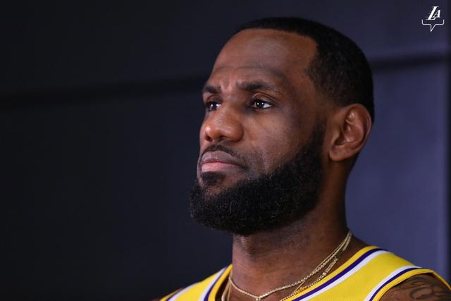 当地媒体：杨瀚森今年夏联提升明显 姚明当初也是在第2年进步很大